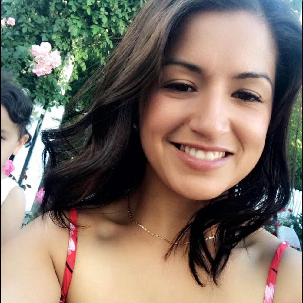 Meet your Posher, Deeanna